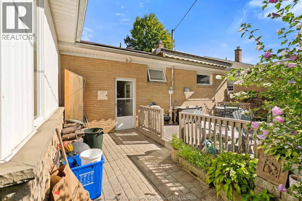 10 Alderton Street, Leamington, Ontario  N8H 2G8 - Photo 7 - 25026930