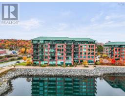 409 220 Waterfront Drive