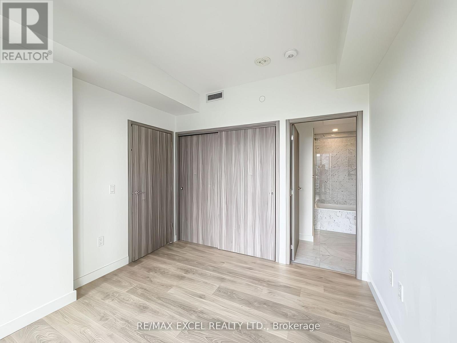 2209 - 95 Mcmahon Drive, Toronto, Ontario  M2K 0H2 - Photo 16 - C12475193