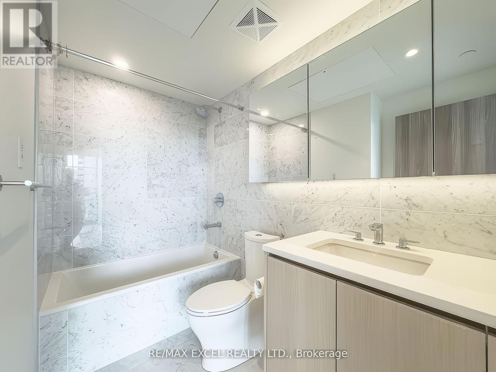 2209 - 95 Mcmahon Drive, Toronto, Ontario  M2K 0H2 - Photo 17 - C12475193