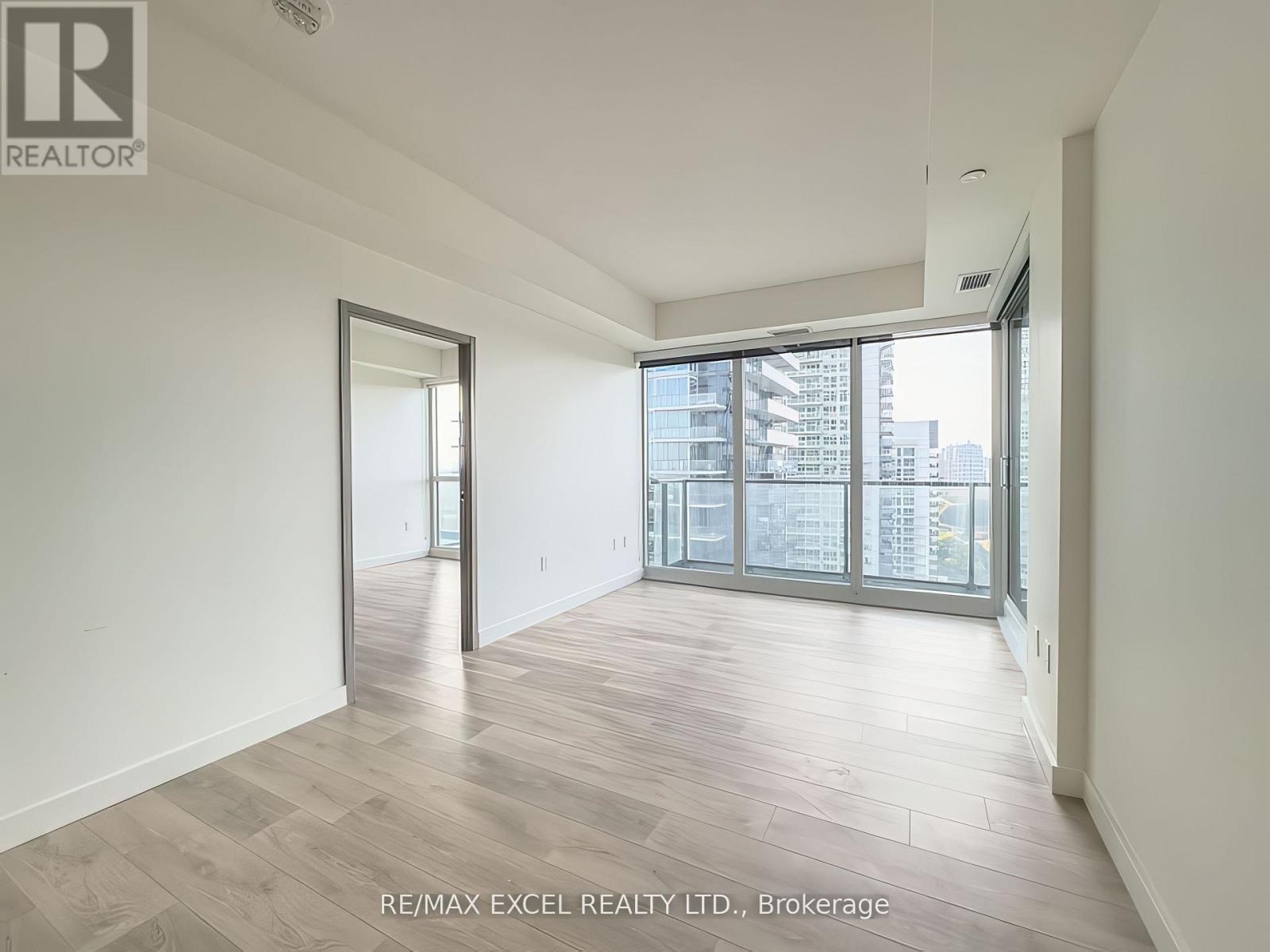 2209 - 95 Mcmahon Drive, Toronto, Ontario  M2K 0H2 - Photo 8 - C12475193