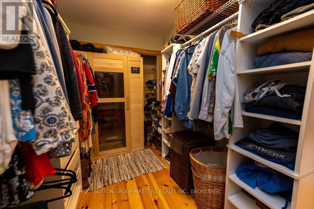 772 Stephentown Lane, Kingston (City North Of 401), Ontario  K7L 4V3 - Photo 34 - X12477644