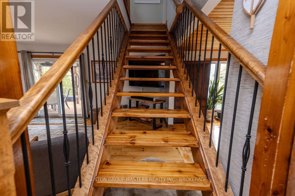 772 Stephentown Lane, Kingston (City North Of 401), Ontario  K7L 4V3 - Photo 8 - X12477644