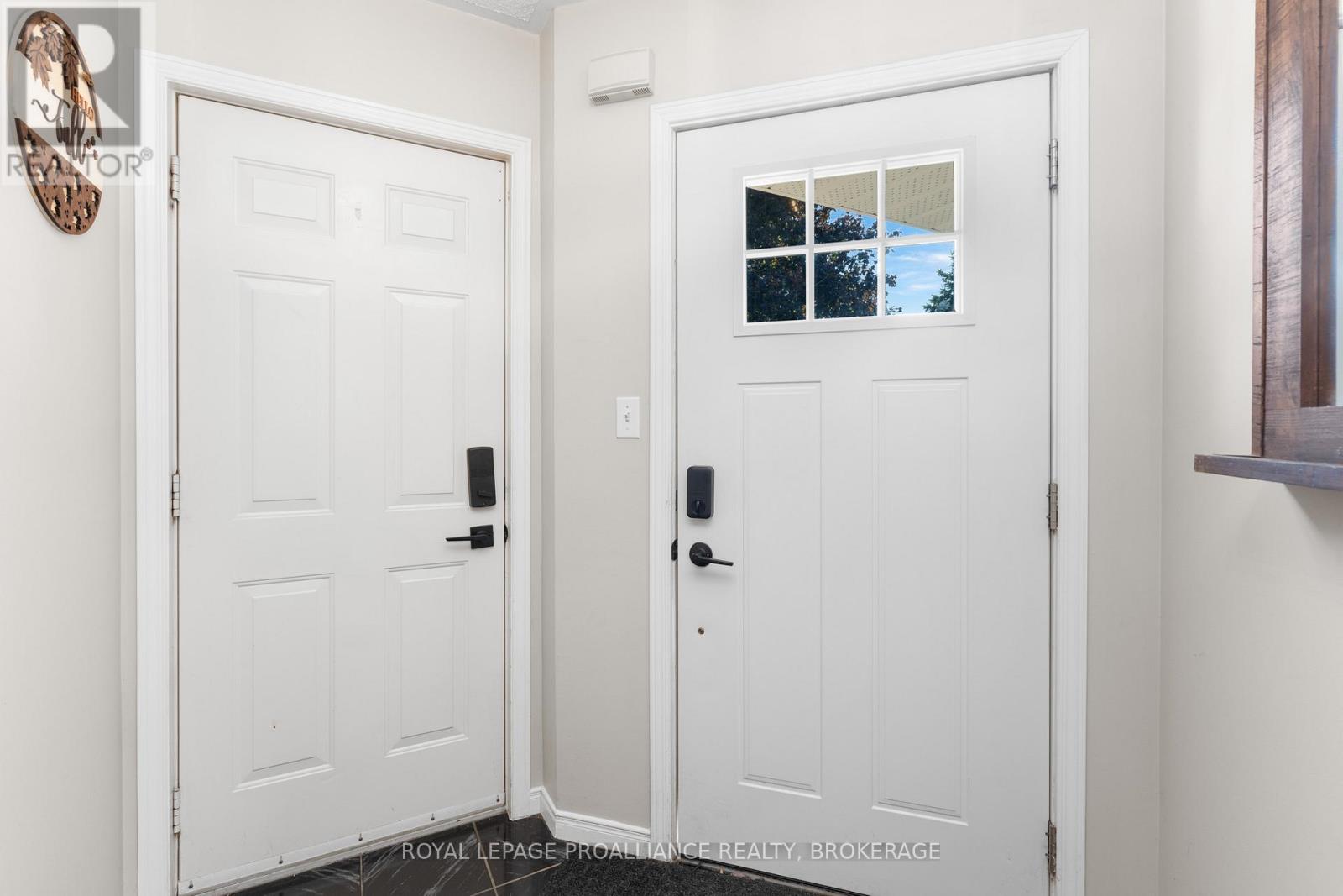 991 Waterbury Crescent, Kingston (City Southwest), Ontario  K7M 8V4 - Photo 6 - X12477657
