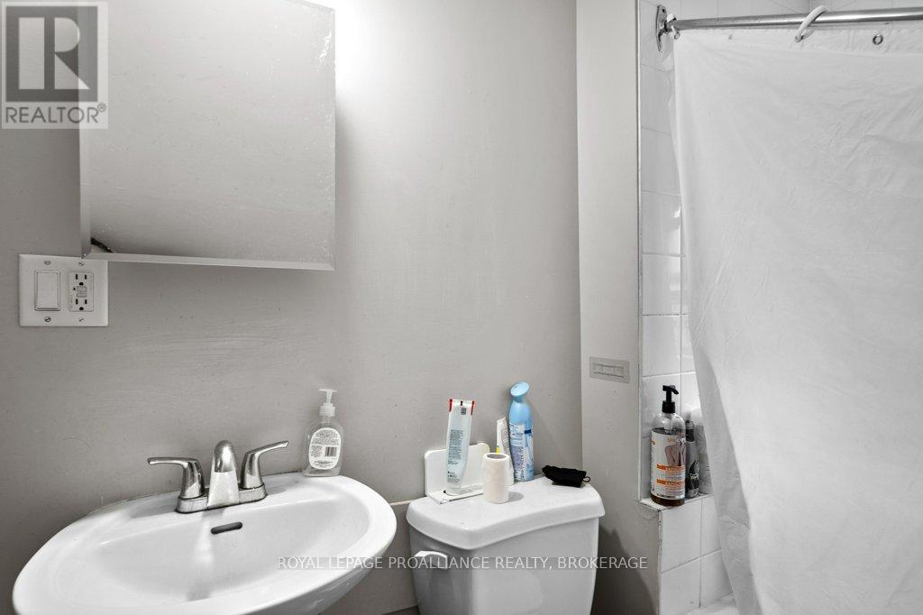 1348 Princess Street, Kingston (West Of Sir John A. Blvd), Ontario  K7M 3E2 - Photo 20 - X12477678