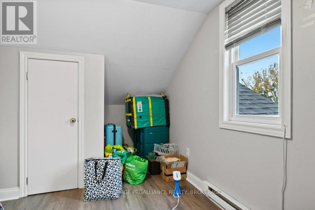 1348 Princess Street, Kingston (West Of Sir John A. Blvd), Ontario  K7M 3E2 - Photo 22 - X12477678