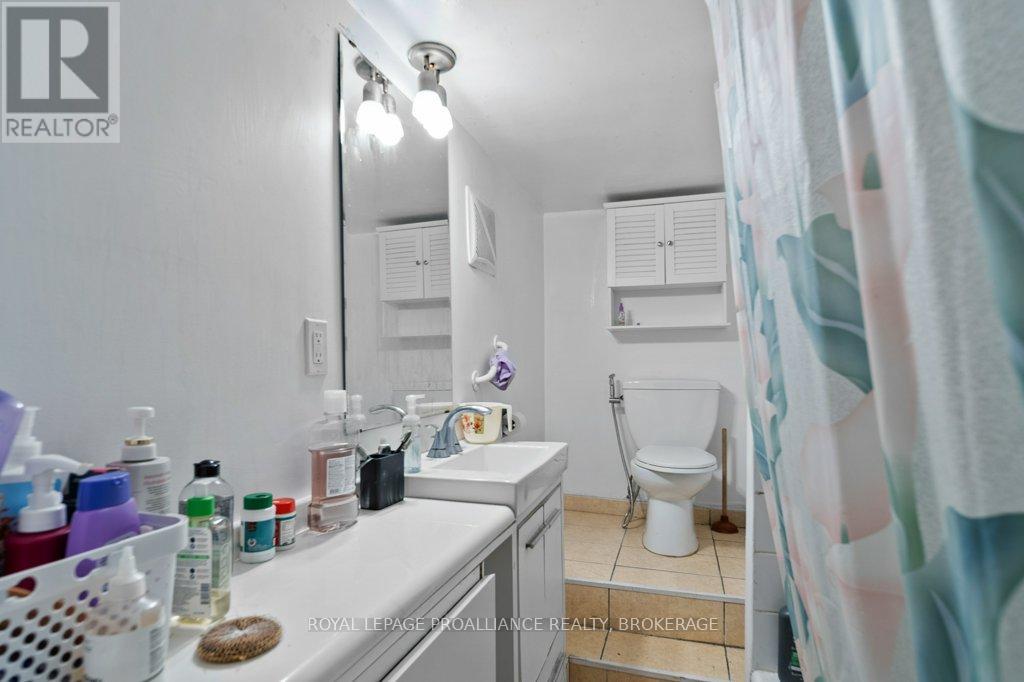 1348 Princess Street, Kingston (West Of Sir John A. Blvd), Ontario  K7M 3E2 - Photo 33 - X12477678