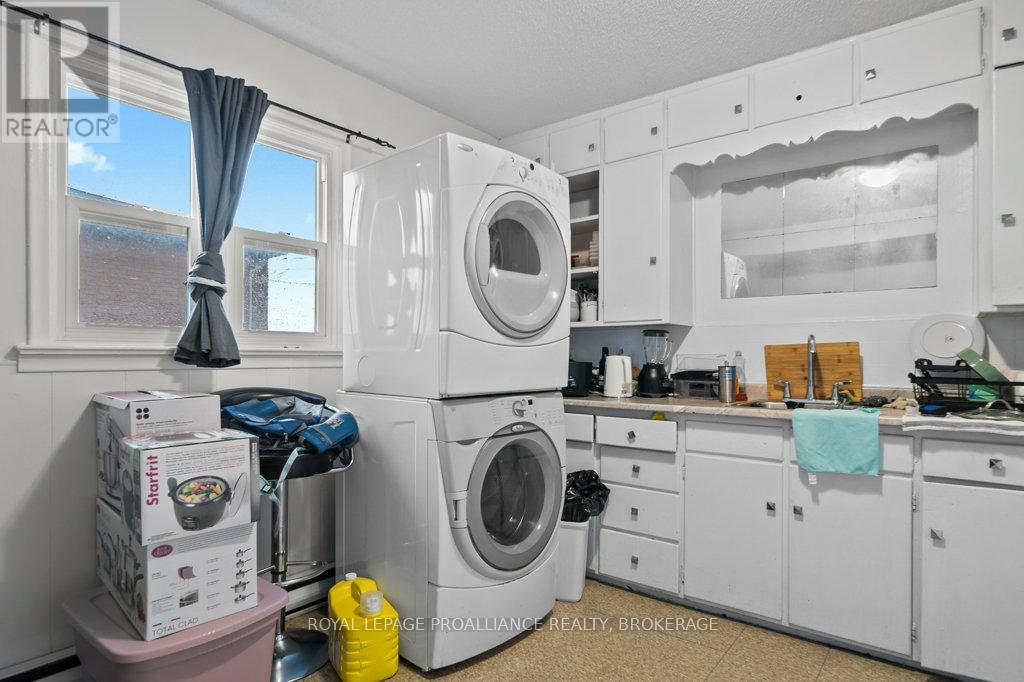 1348 Princess Street, Kingston (West Of Sir John A. Blvd), Ontario  K7M 3E2 - Photo 9 - X12477678