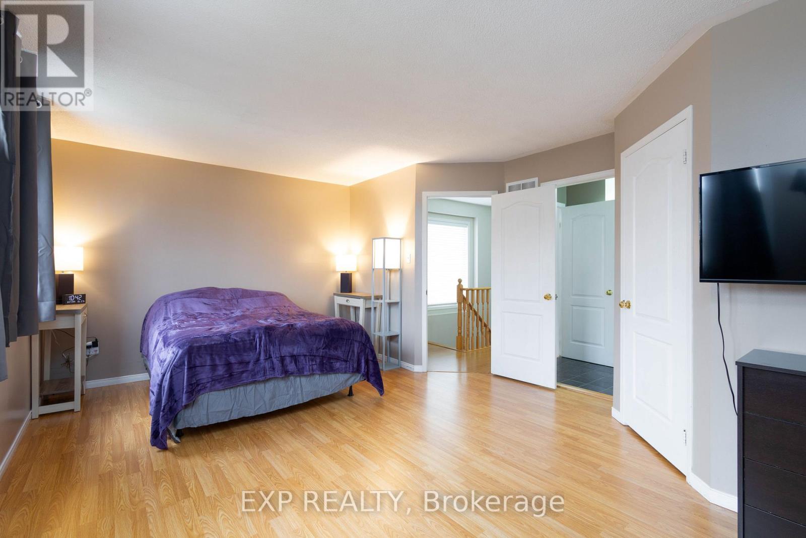 537 Heddle Crescent, Newmarket, Ontario  L3X 2J4 - Photo 14 - N12477630