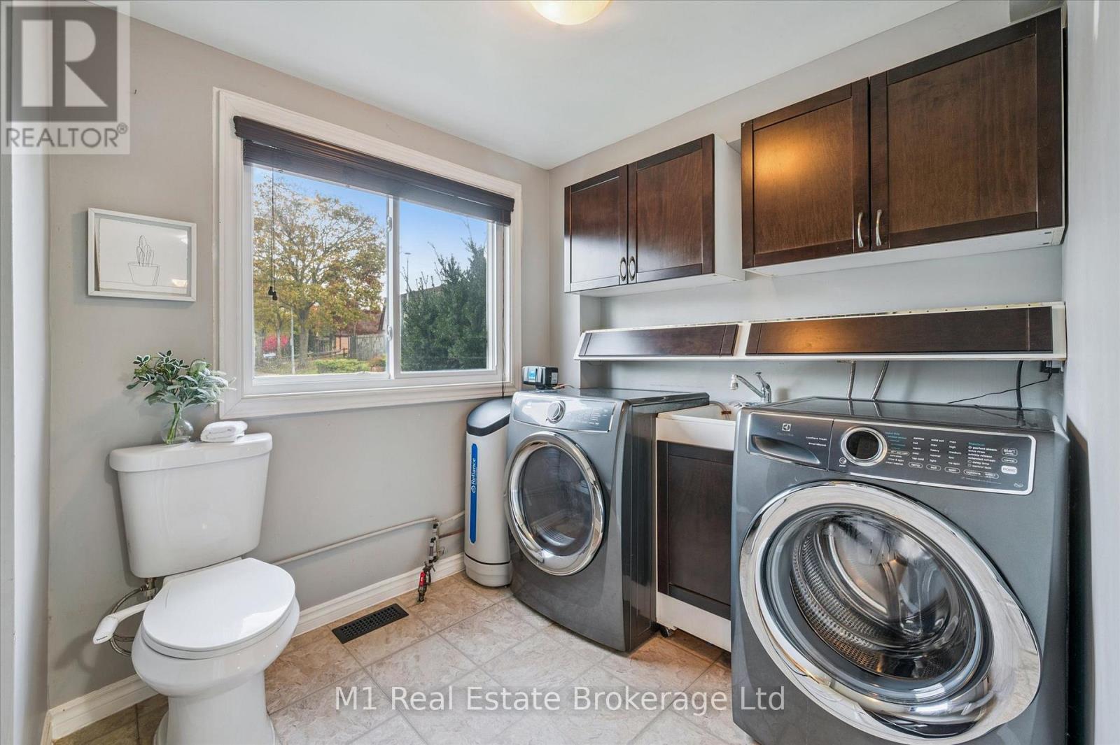41 - 120 Country Club Drive, Guelph, Ontario  N1E 3K7 - Photo 19 - X12477659