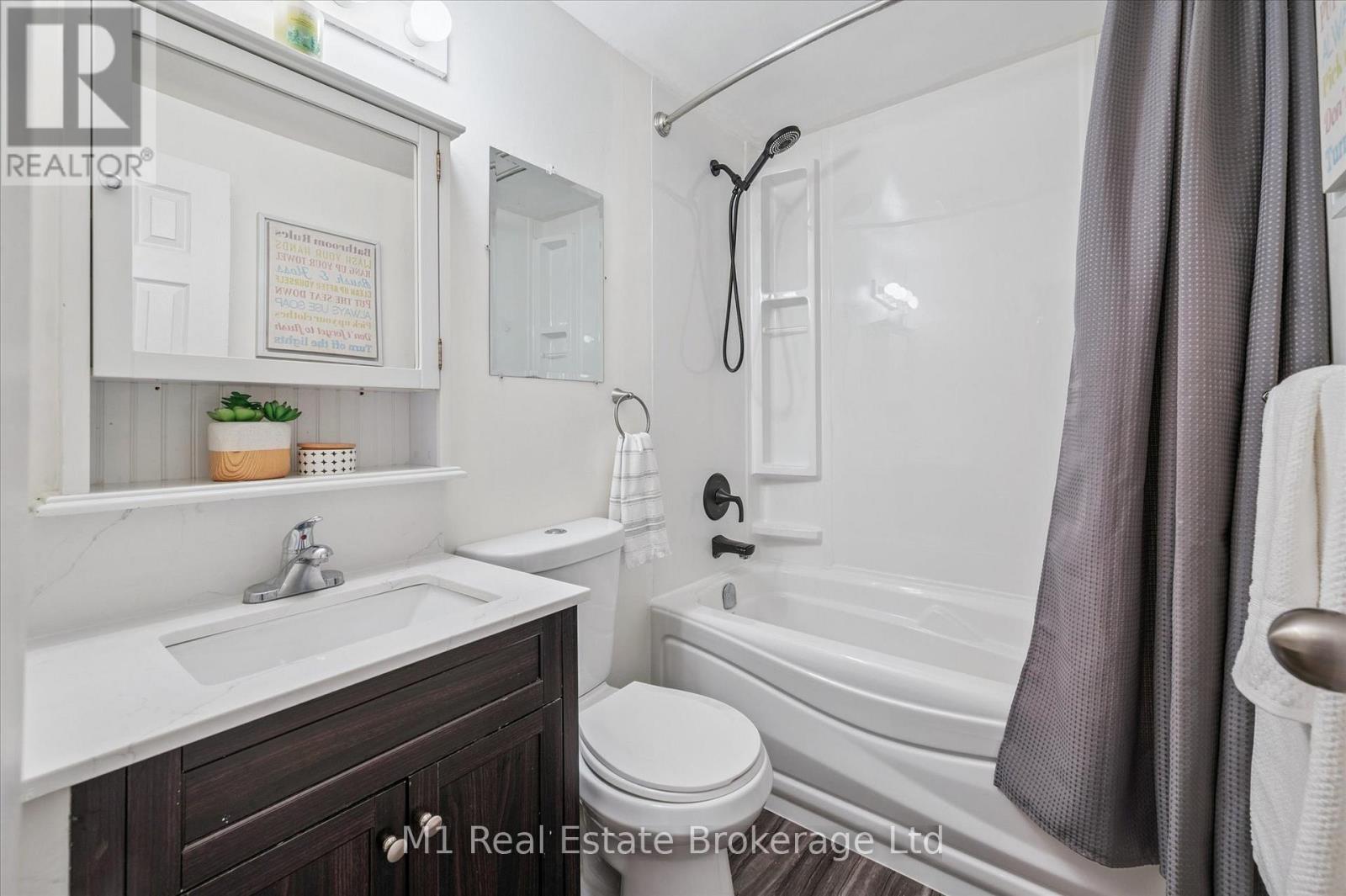 41 - 120 Country Club Drive, Guelph, Ontario  N1E 3K7 - Photo 31 - X12477659