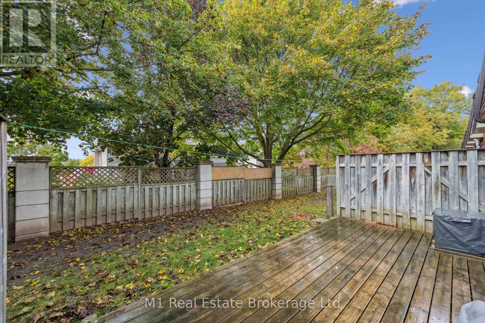 41 - 120 Country Club Drive, Guelph, Ontario  N1E 3K7 - Photo 35 - X12477659