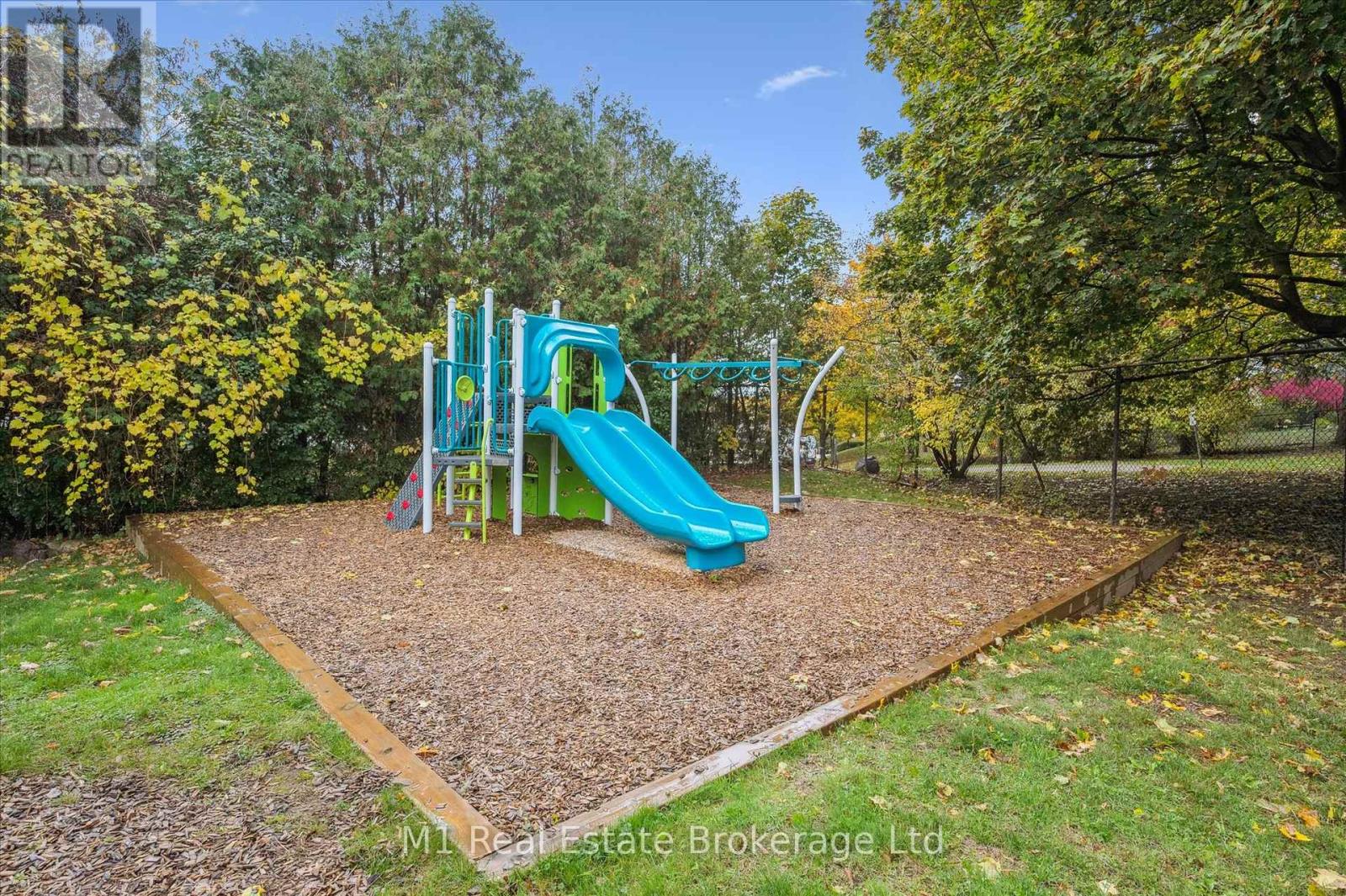 41 - 120 Country Club Drive, Guelph, Ontario  N1E 3K7 - Photo 40 - X12477659