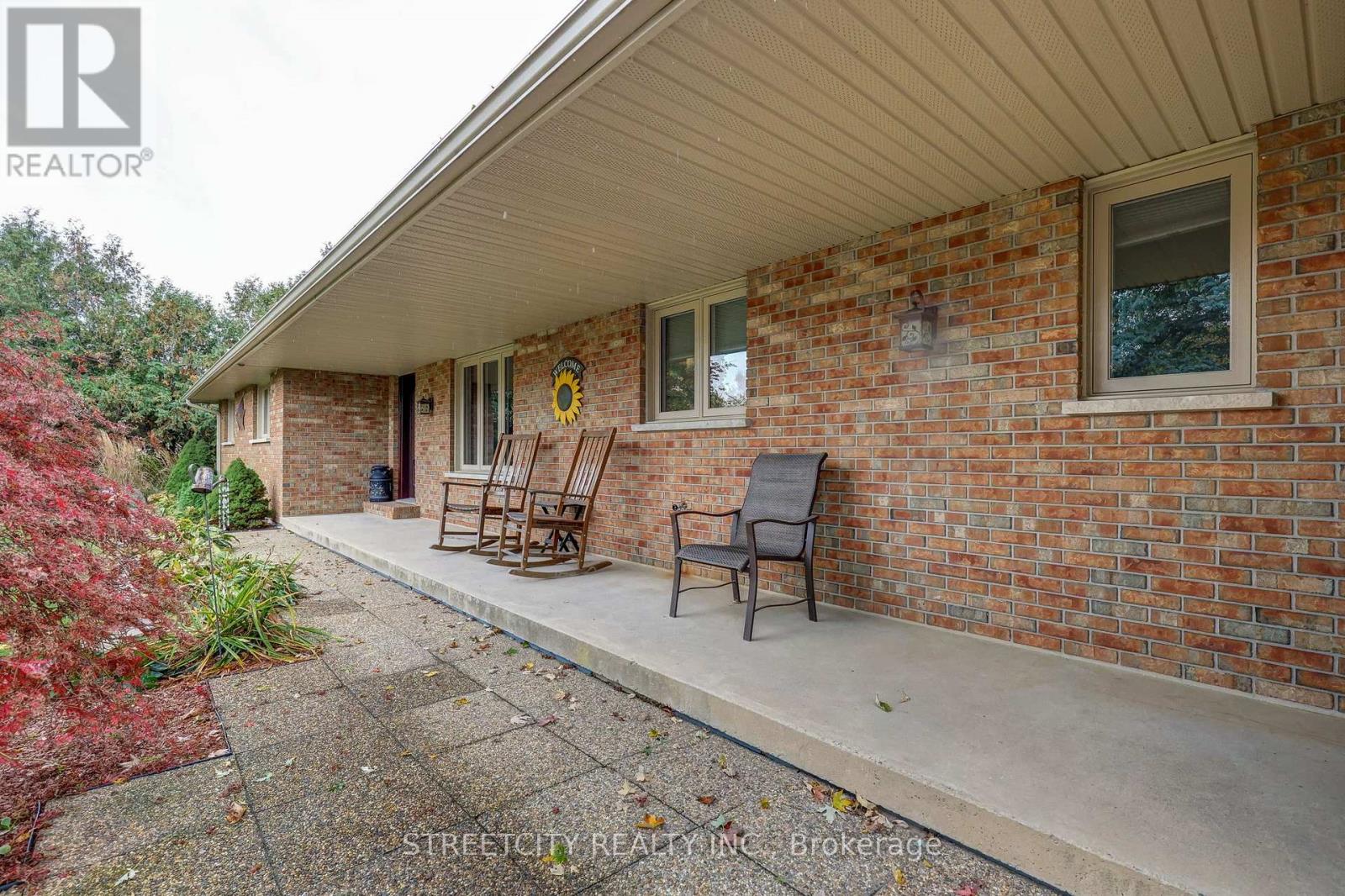 37456 Talbotline Line, Southwold (Shedden), Ontario  N0L 2E0 - Photo 5 - X12477638