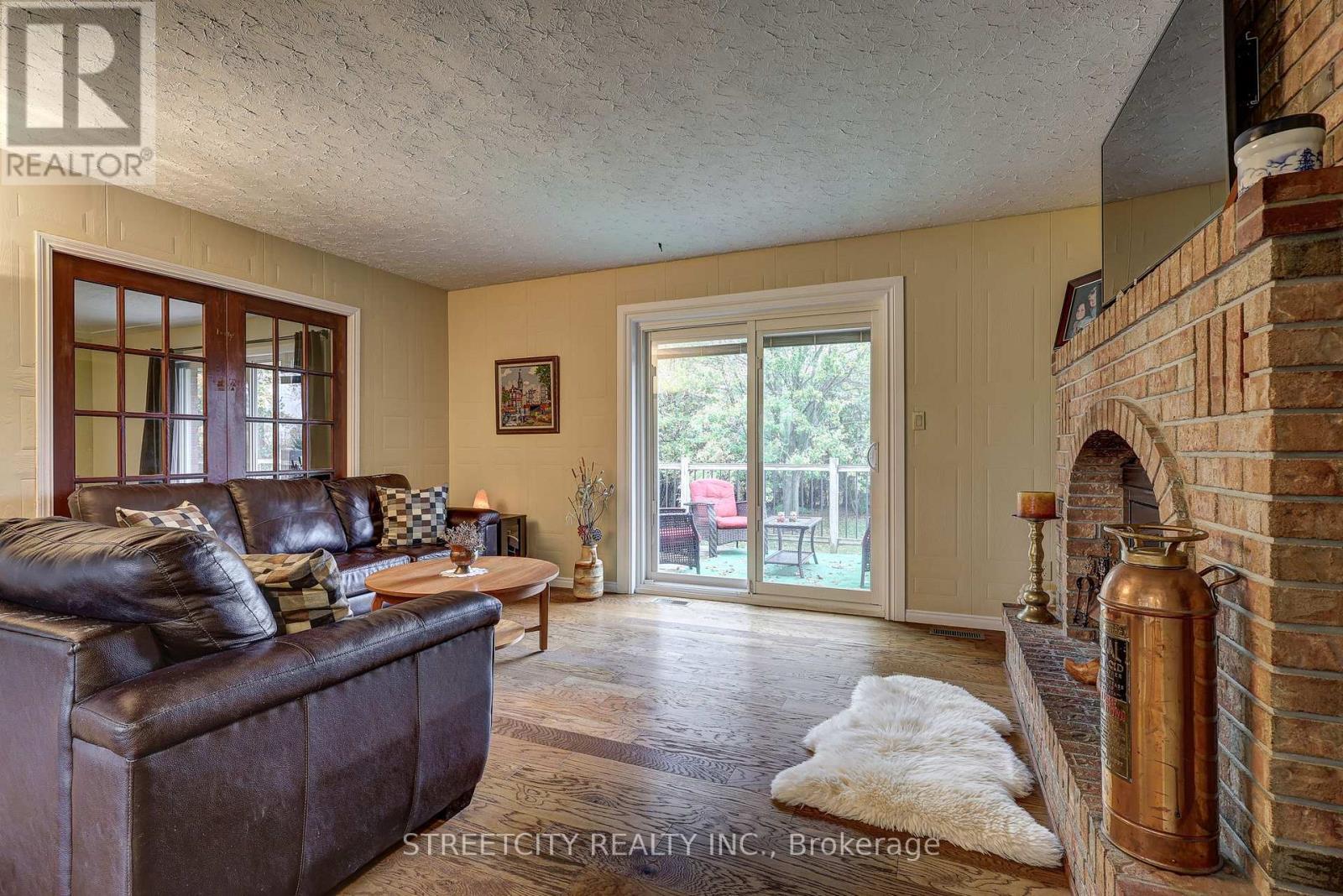 37456 Talbotline Line, Southwold (Shedden), Ontario  N0L 2E0 - Photo 9 - X12477638