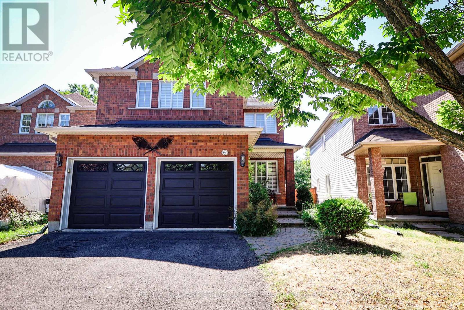 6 BELLINGHAM PLACE, Ottawa, Ontario