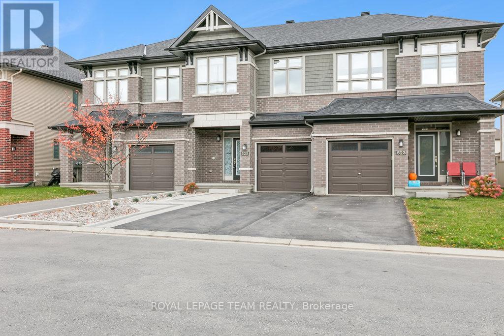 525 ROWERS WAY, Ottawa, Ontario