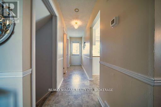 26 Crestcombe Road, St. Catharines, Ontario  L2S 2J4 - Photo 17 - X12477667