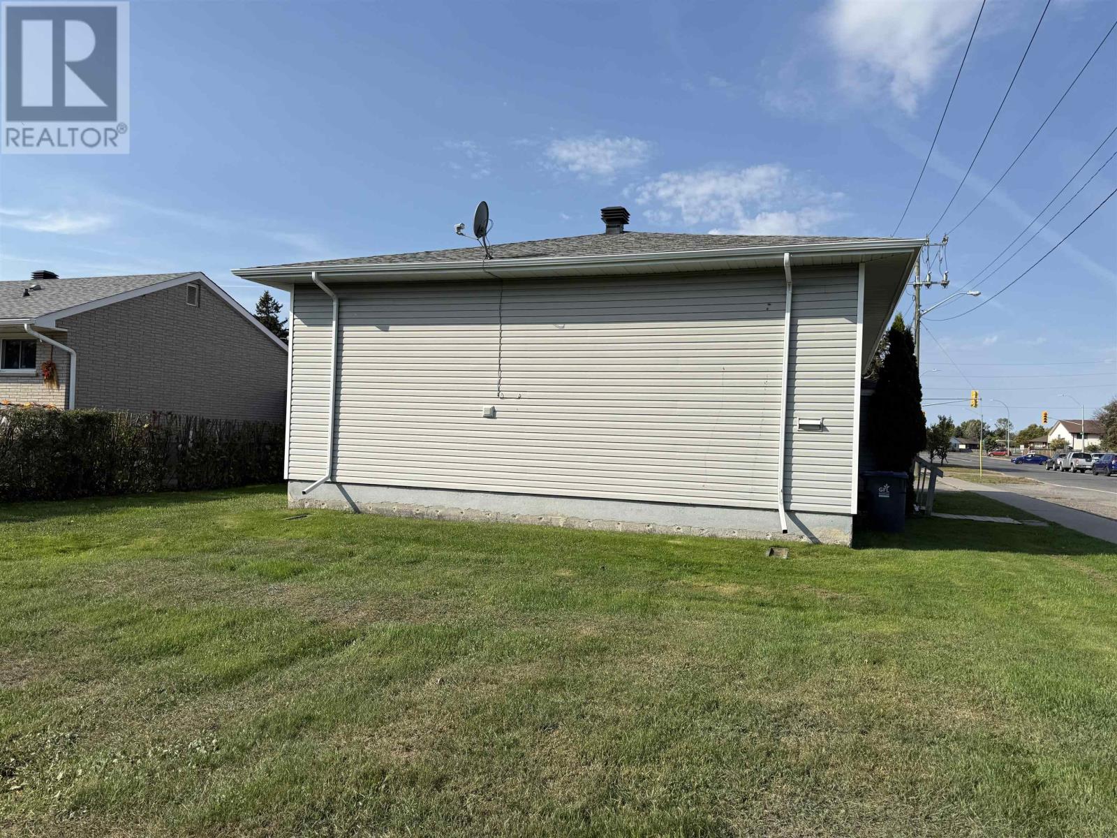 641 Ford St N, Thunder Bay, Ontario  P7C 4L8 - Photo 6 - TB253296
