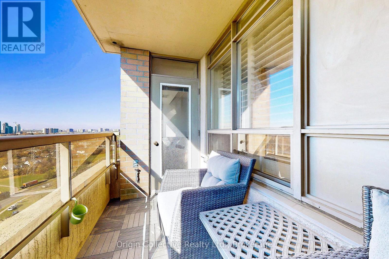 1916 - 5233 Dundas Street W, Toronto, Ontario  M9B 6M1 - Photo 22 - W12477633
