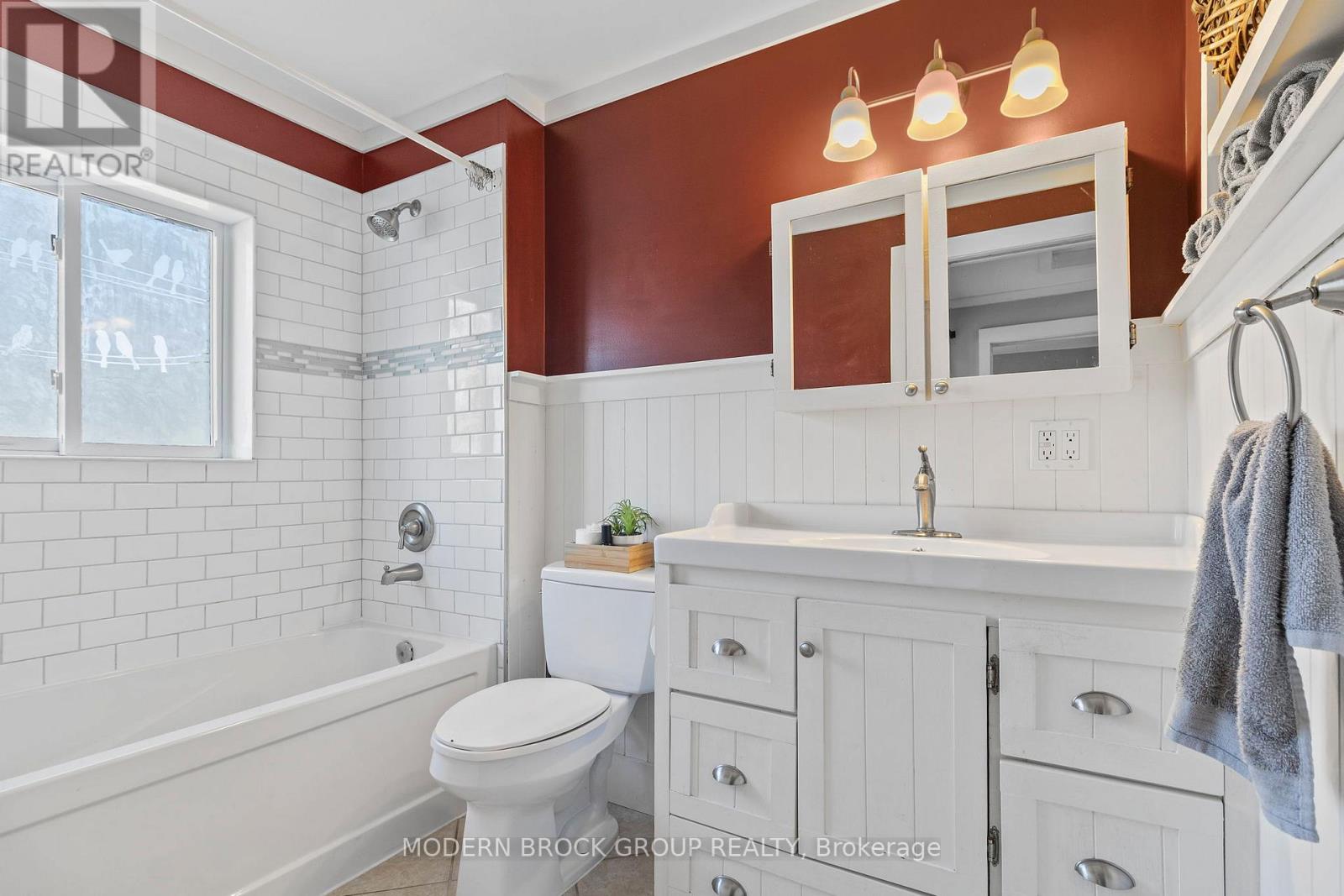 94 Bakers Road, Elizabethtown-Kitley, Ontario  K0E 1Y0 - Photo 36 - X12477643