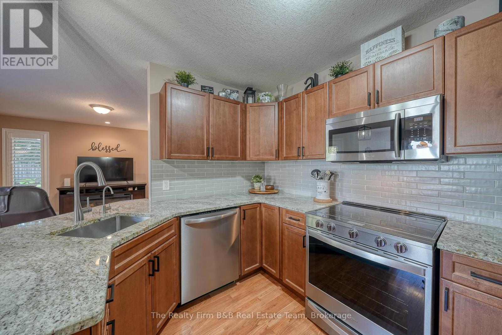 501 Alberta Avenue, Woodstock, Ontario  N4V 1H3 - Photo 24 - X12477645