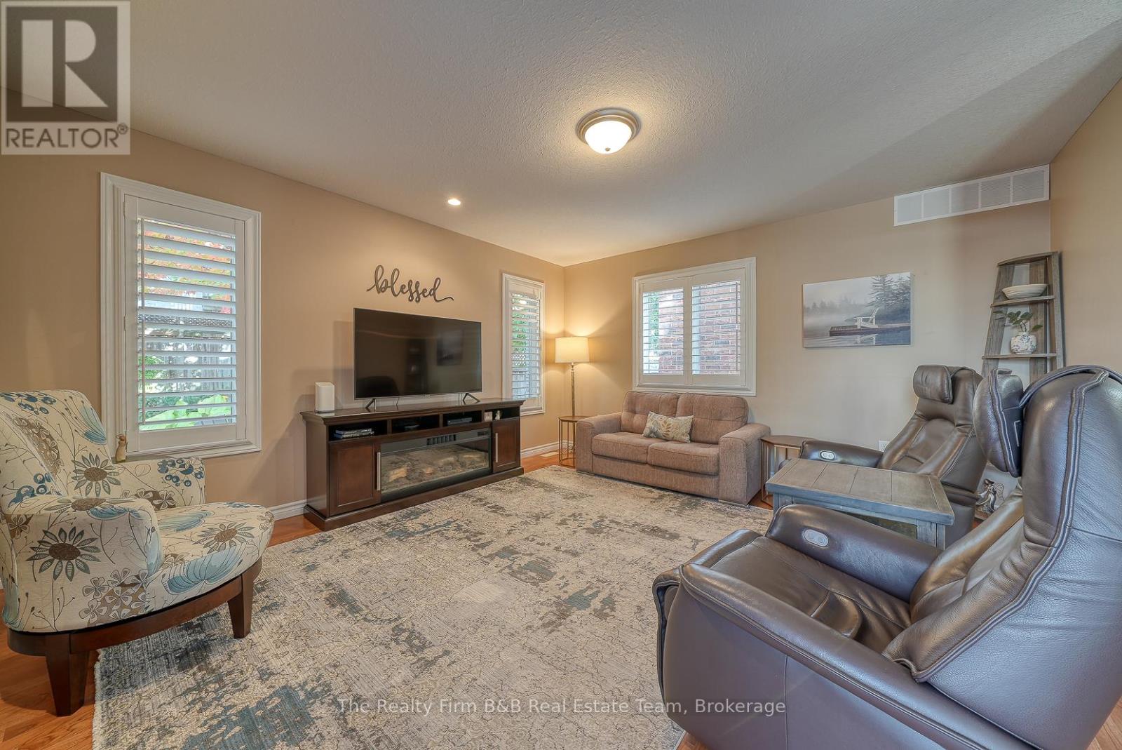 501 Alberta Avenue, Woodstock, Ontario  N4V 1H3 - Photo 27 - X12477645