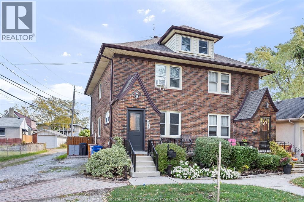 822 FAIRVIEW BOULEVARD, windsor, Ontario