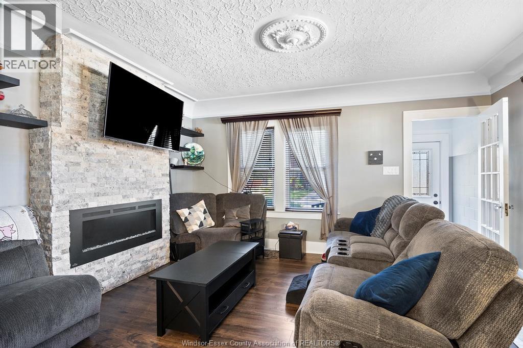 822 Fairview Boulevard, Windsor, Ontario  N8S 3E5 - Photo 3 - 25026948