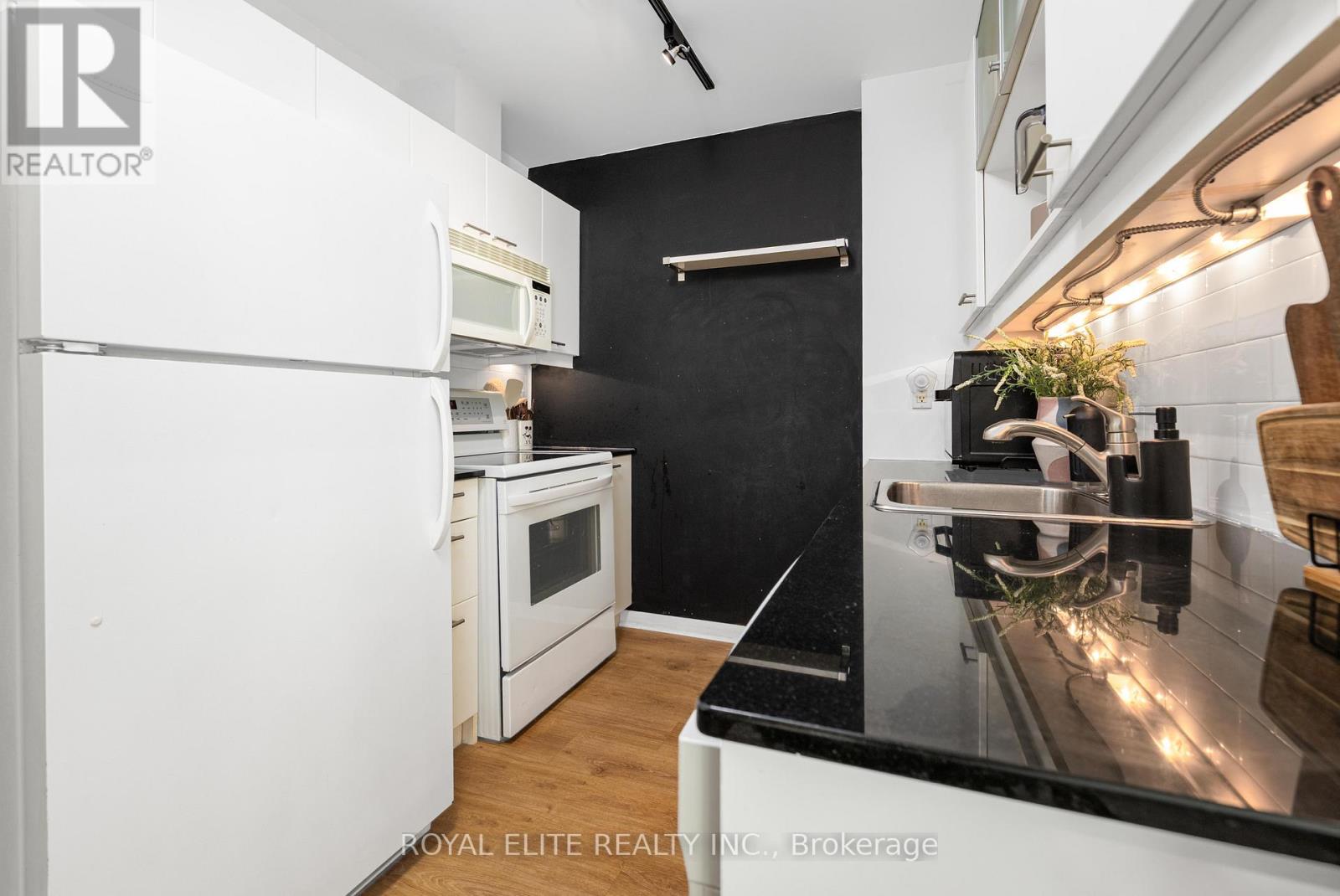 307 - 218 King Street E, Toronto, Ontario  M5A 4T5 - Photo 11 - C12477642