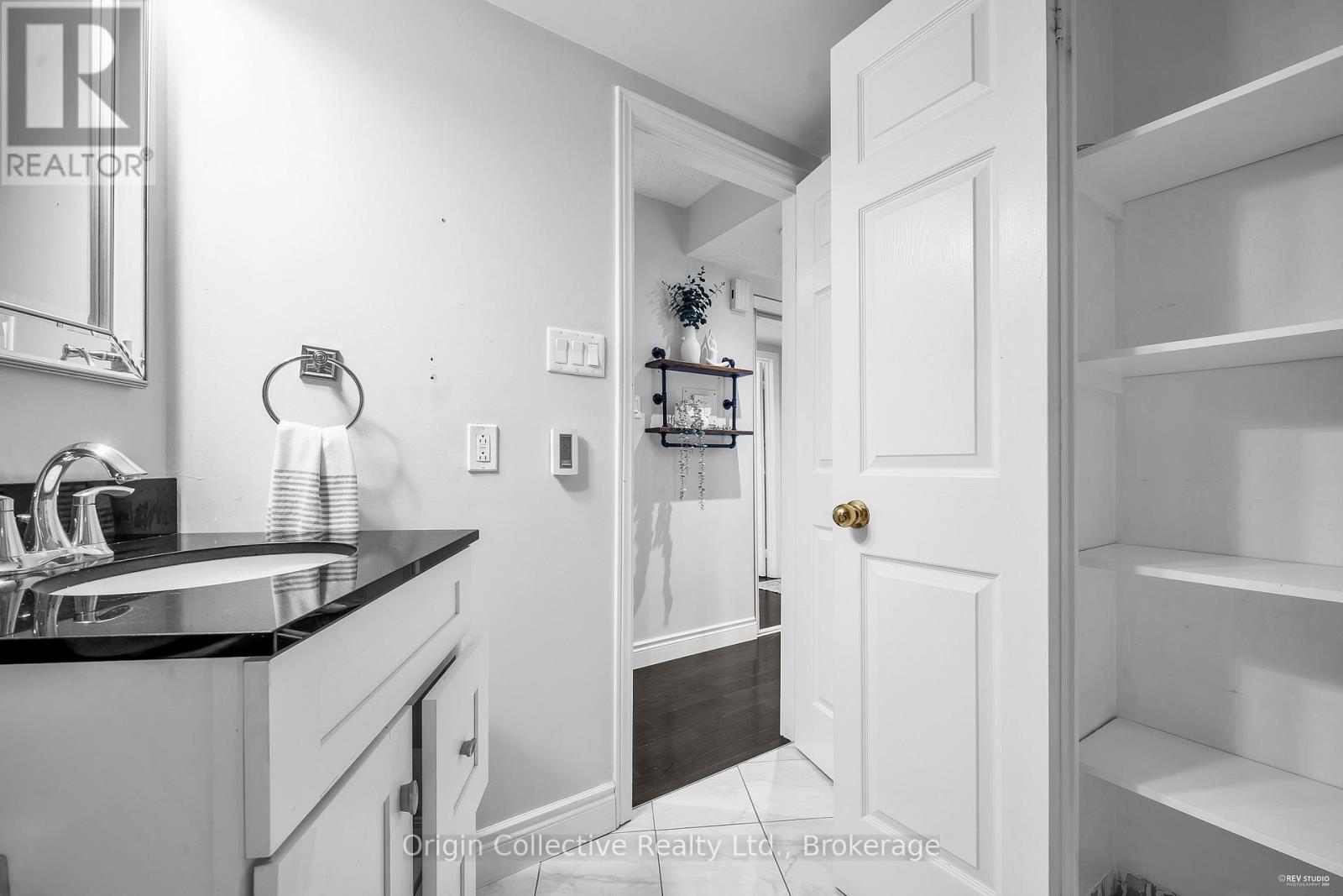 Th17 - 166b Niagara Street, Toronto, Ontario  M5V 1C8 - Photo 31 - C12477646