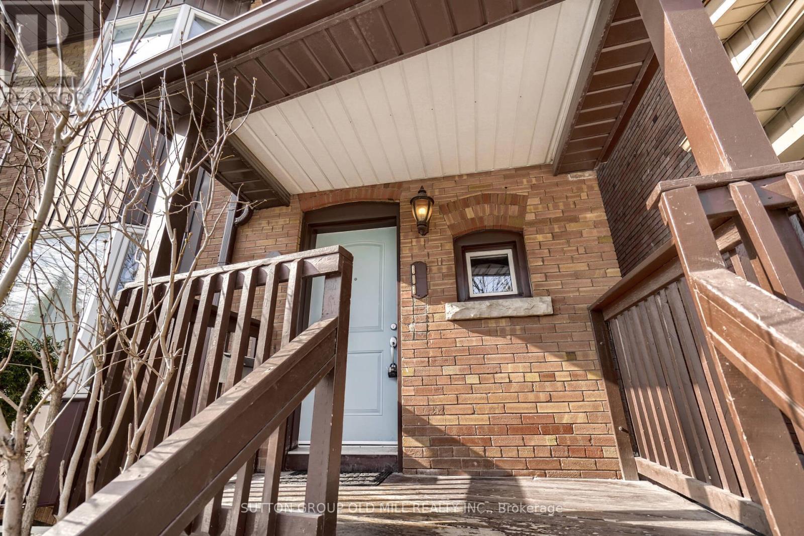1 - 180 Madison Avenue, Toronto, Ontario  M5R 2S5 - Photo 4 - C12477665