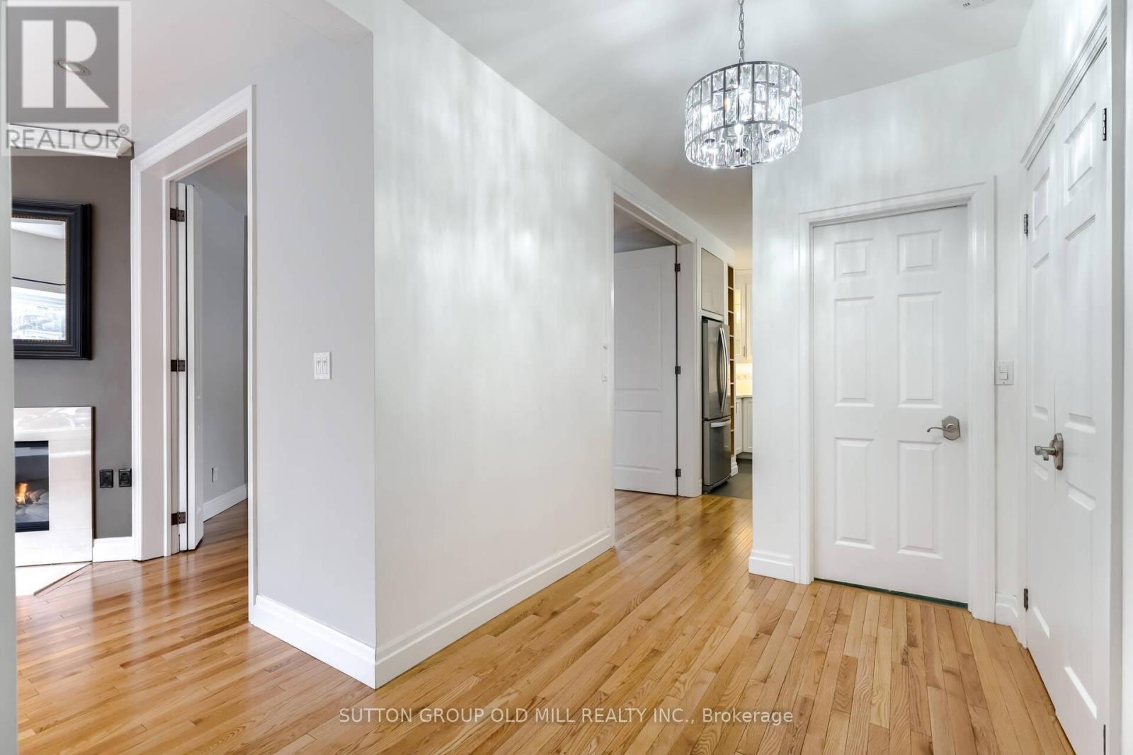 1 - 180 Madison Avenue, Toronto, Ontario  M5R 2S5 - Photo 6 - C12477665