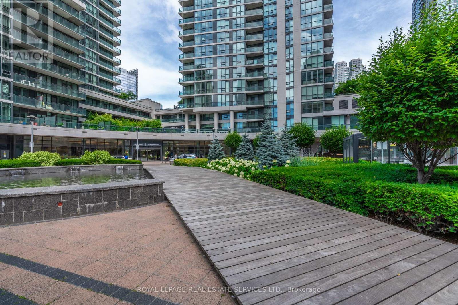 2011 - 33 Bay Street, Toronto, Ontario  M5J 2Z3 - Photo 31 - C12477680