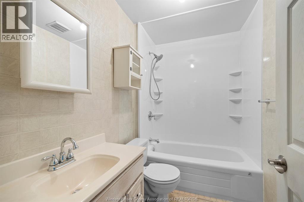 1164 Partington, Windsor, Ontario  N9B 2P4 - Photo 11 - 25026849