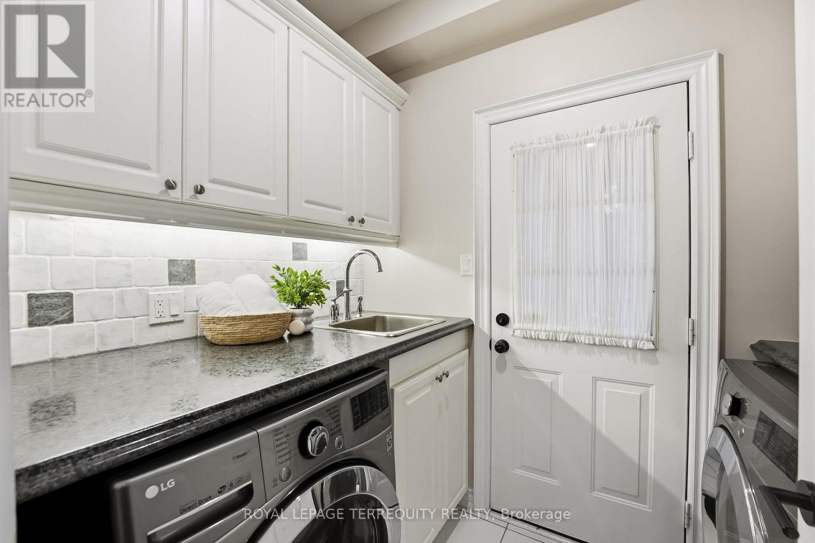 134 Cassels Road E, Whitby, Ontario  L1M 1E5 - Photo 20 - E12477650