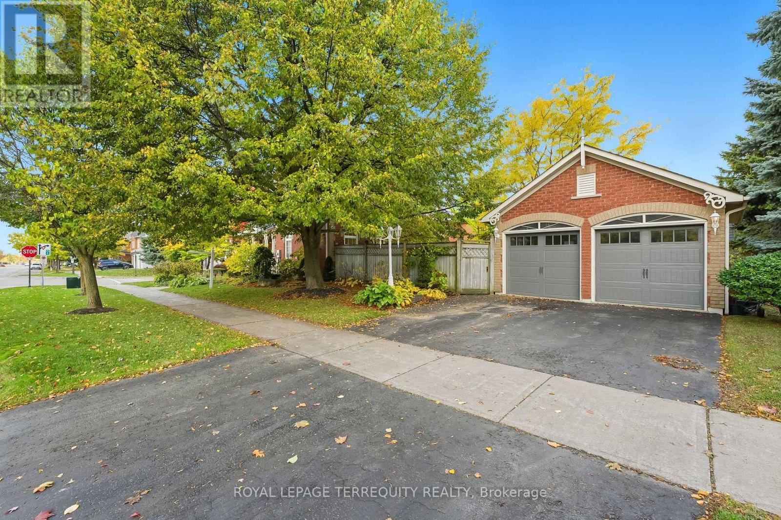 134 Cassels Road E, Whitby, Ontario  L1M 1E5 - Photo 48 - E12477650
