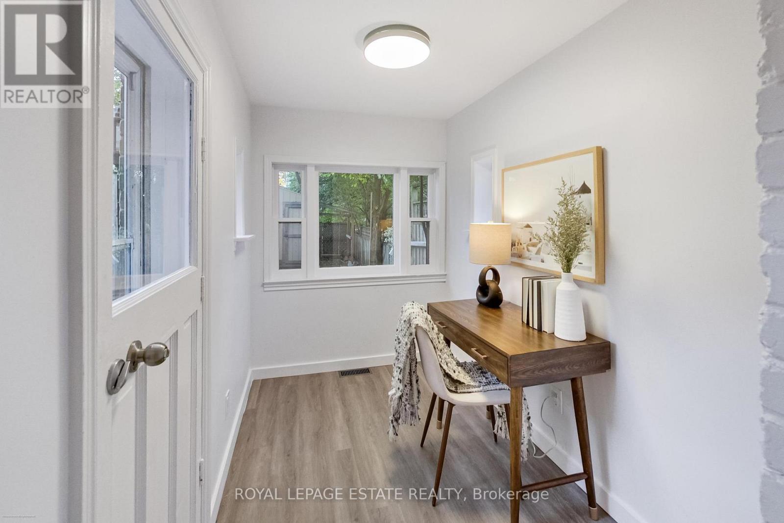 83 Bastedo Avenue, Toronto, Ontario  M4C 3M8 - Photo 13 - E12477660