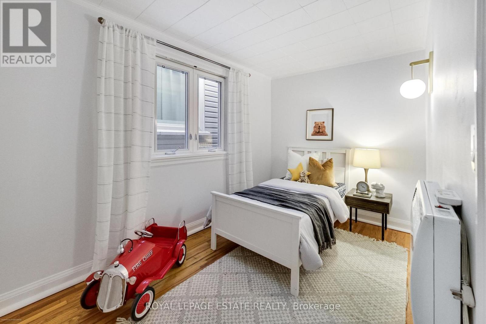 83 Bastedo Avenue, Toronto, Ontario  M4C 3M8 - Photo 16 - E12477660