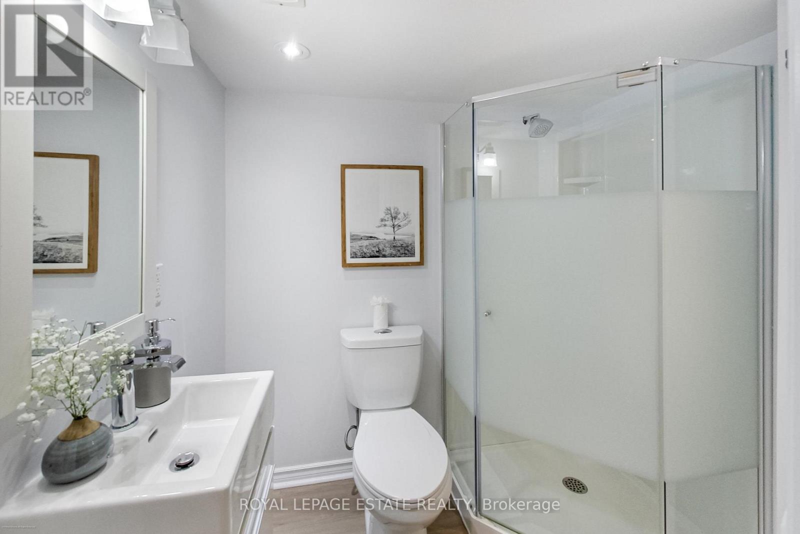 83 Bastedo Avenue, Toronto, Ontario  M4C 3M8 - Photo 21 - E12477660