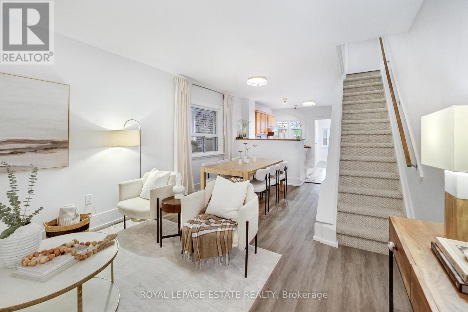 83 Bastedo Avenue, Toronto, Ontario  M4C 3M8 - Photo 3 - E12477660