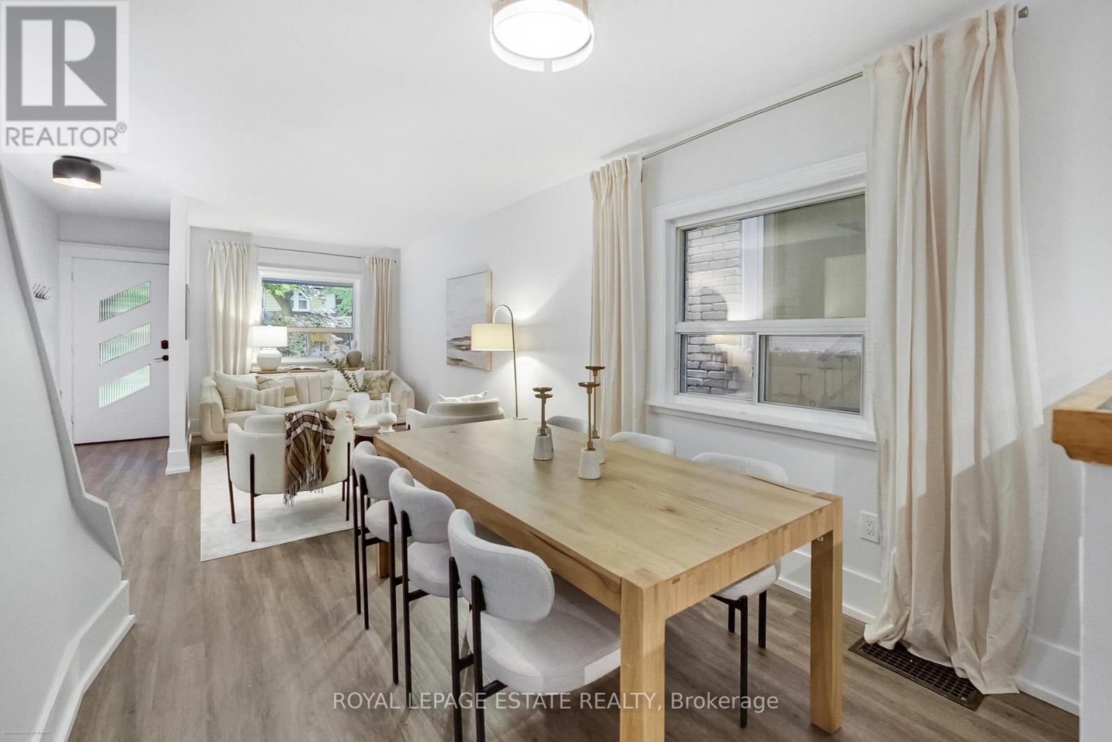 83 Bastedo Avenue, Toronto, Ontario  M4C 3M8 - Photo 8 - E12477660