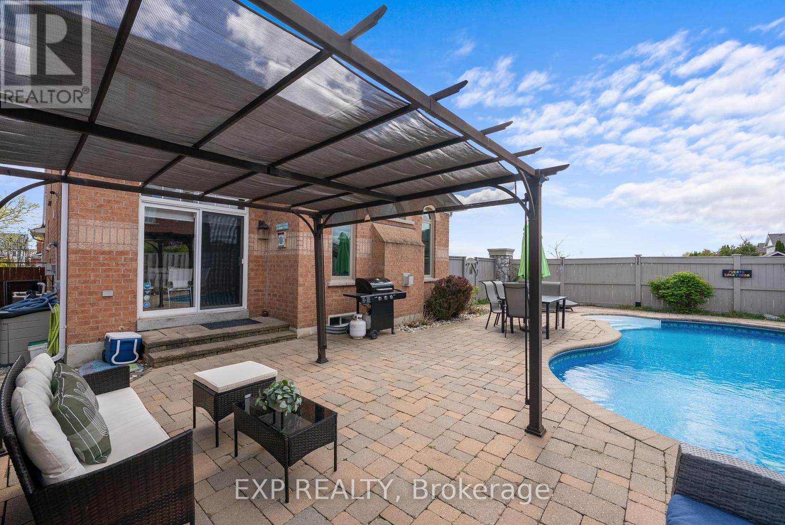 2 Hesham Drive, Whitby (Brooklin), Ontario  L1M 2J9 - Photo 35 - E12477672