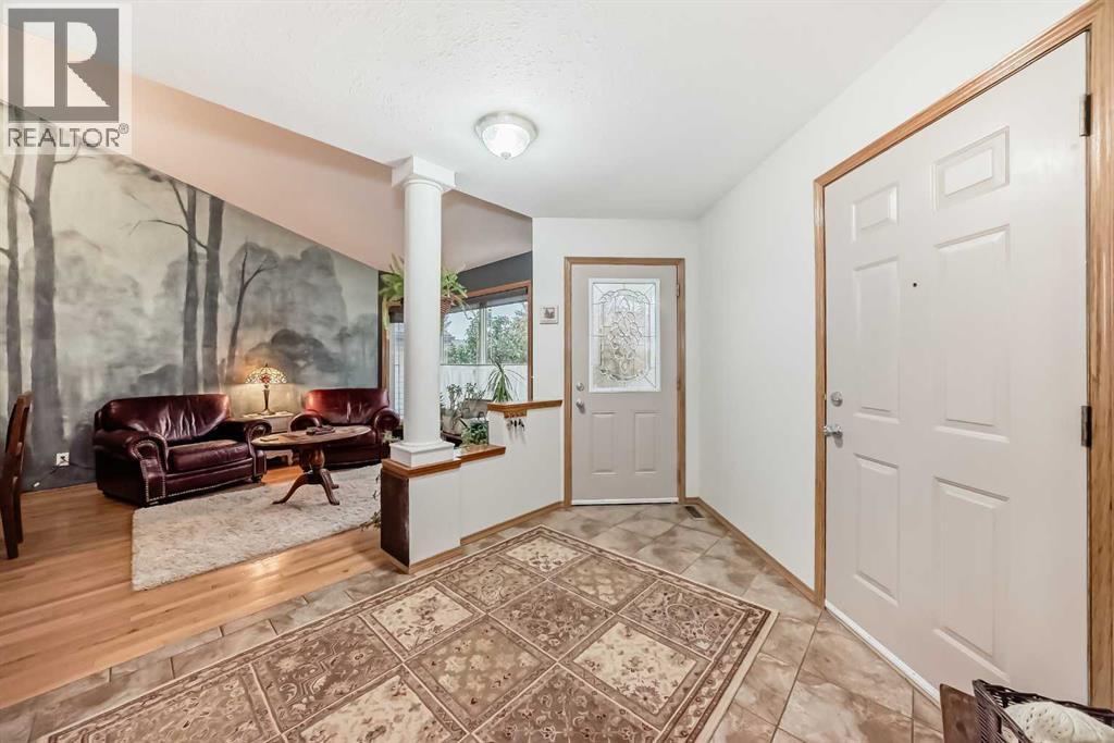 507 Sheep River Close, Okotoks, Alberta  T1S 1S4 - Photo 4 - A2265492