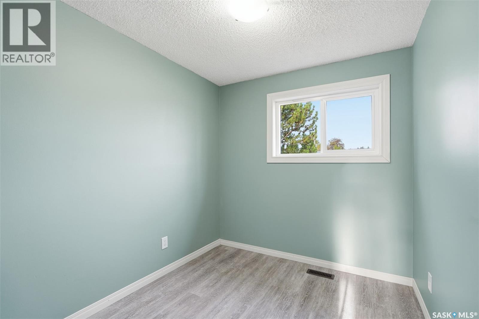 109 Grant Street, Saskatoon, Saskatchewan  S7N 2A2 - Photo 11 - SK021413