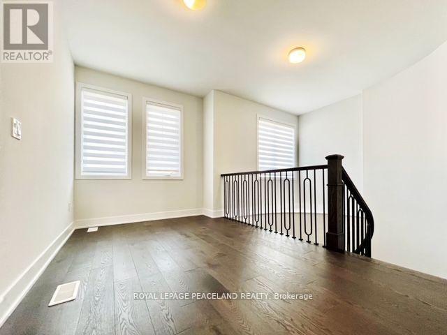 49 Sikura Circle, Aurora, Ontario  L4G 3Y9 - Photo 13 - N12473780