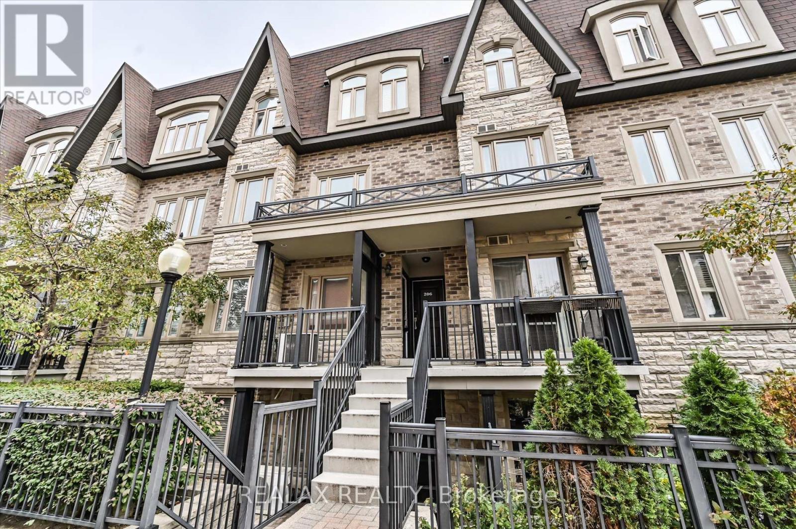 207 - 320 John Street, Markham, Ontario  L3T 0B1 - Photo 4 - N12477654