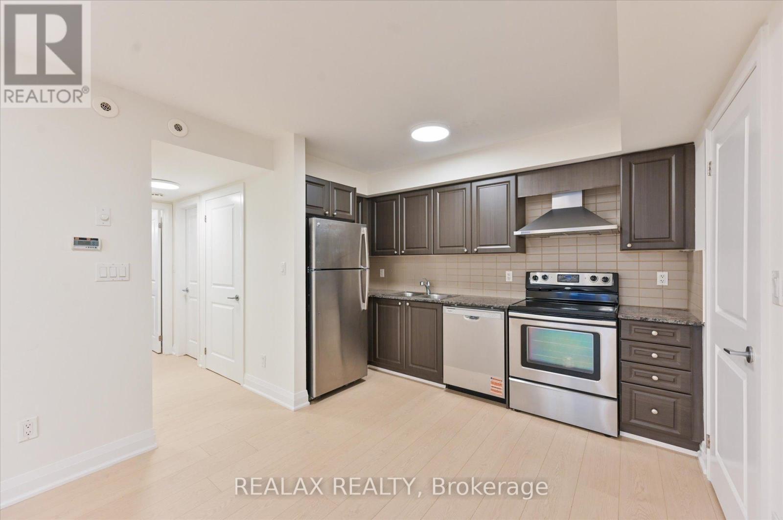 207 - 320 John Street, Markham, Ontario  L3T 0B1 - Photo 9 - N12477654