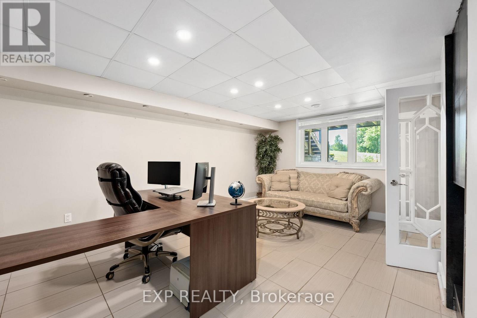 47 Brule Trail, King, Ontario  L7B 0C7 - Photo 38 - N12477661