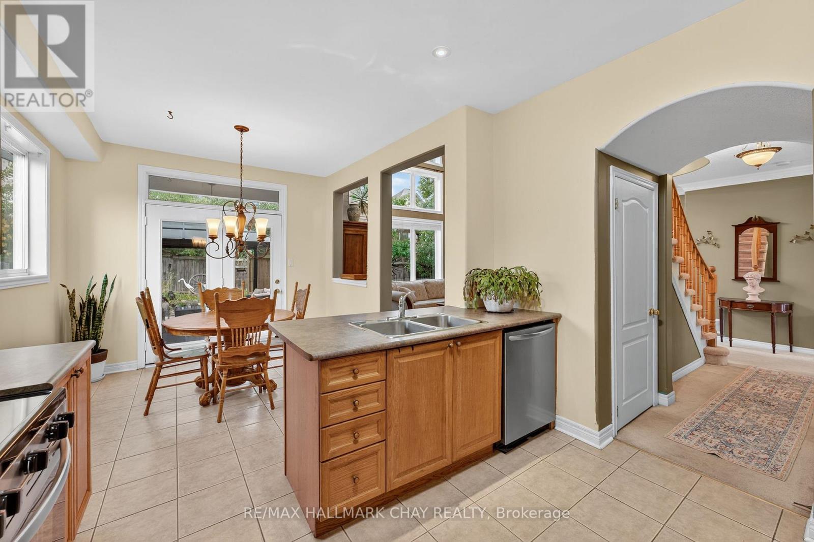 26 Kensington Trail, Barrie, Ontario  L4N 0K5 - Photo 17 - S12477664